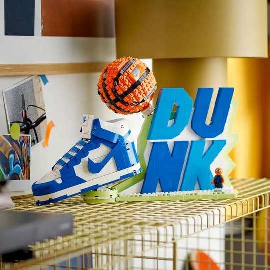 Spolupráca LEGO x Nike práve navždy zmenila svet tenisiek