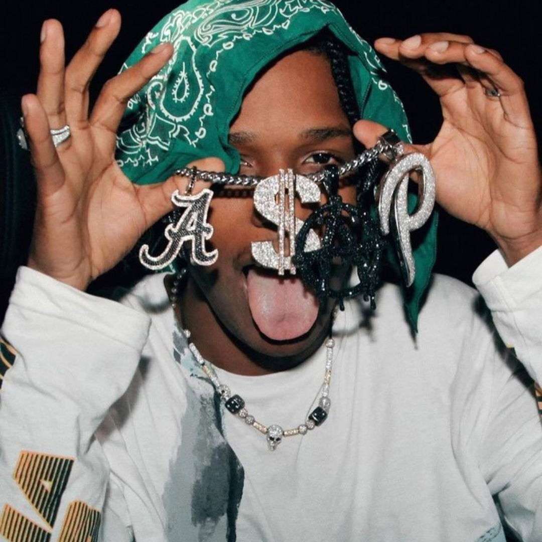 Vo vnútri šialeného šatníka A$AP Rockyho: raritné dizajnérske graily, streetwear heat & fit-y, ktoré lámu internet