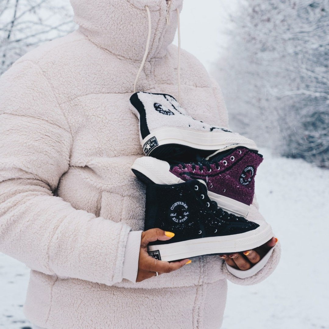Zabudni na boots - tieto zimné tenisky 2025 prežijú sneh, kašovité chodníky aj street style
